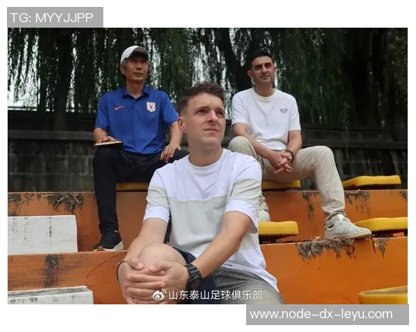 山东省运会足球赛事精彩纷呈各地球队争夺冠军荣耀展现青春风采 山东省运会足球赛事精彩纷呈各地球队争夺冠军荣耀展现青春风采